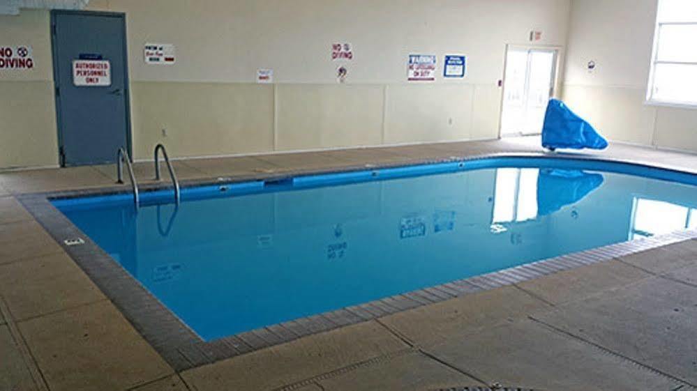 Travelodge By Wyndham Chadron Exteriör bild