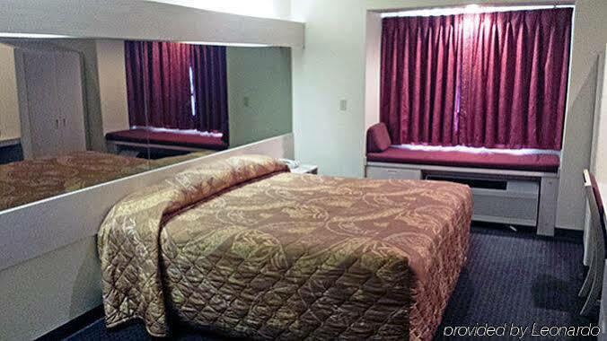 Travelodge By Wyndham Chadron Exteriör bild