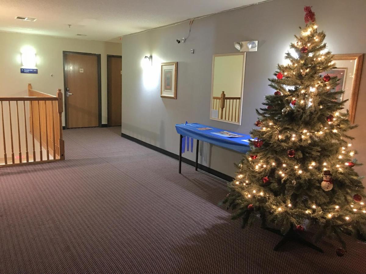 Travelodge By Wyndham Chadron Exteriör bild