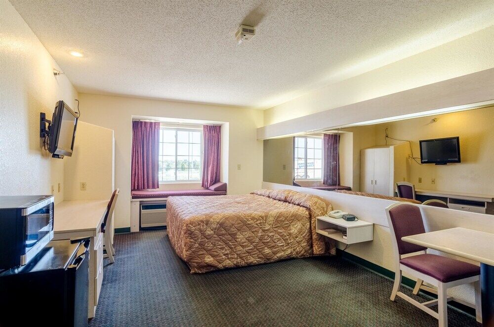 Travelodge By Wyndham Chadron Exteriör bild